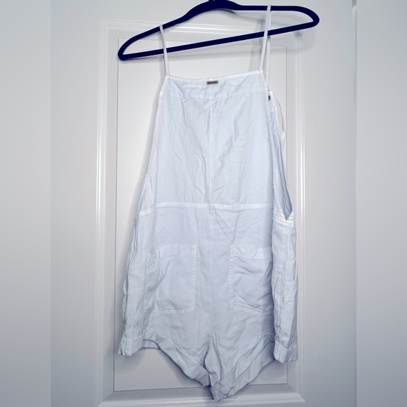 Billabong Romper - Picture 2 of 4